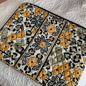 Vera Bradley laptop sleeve